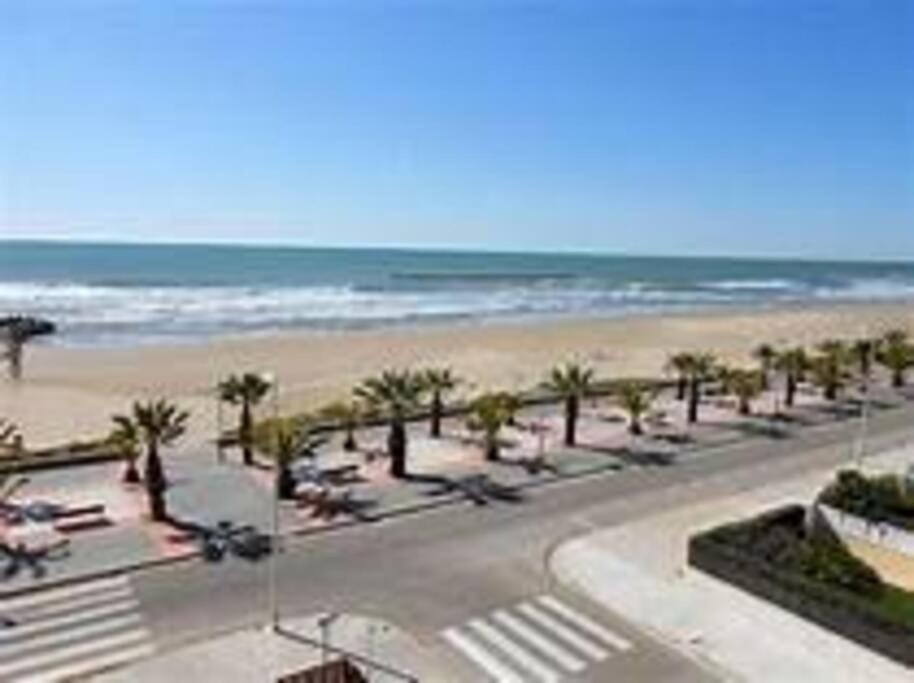 Appartamento 2 Linea De Mar Con Entrada Independiente Cubelles Esterno foto